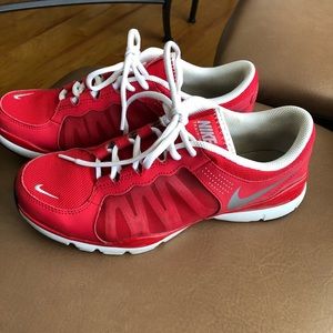Nike Women’s Training Flex TR2 - Size 9